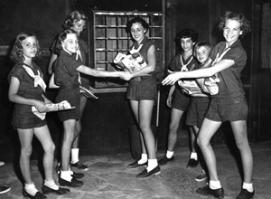 Camp Illahee girls in the 1950s checking their mail